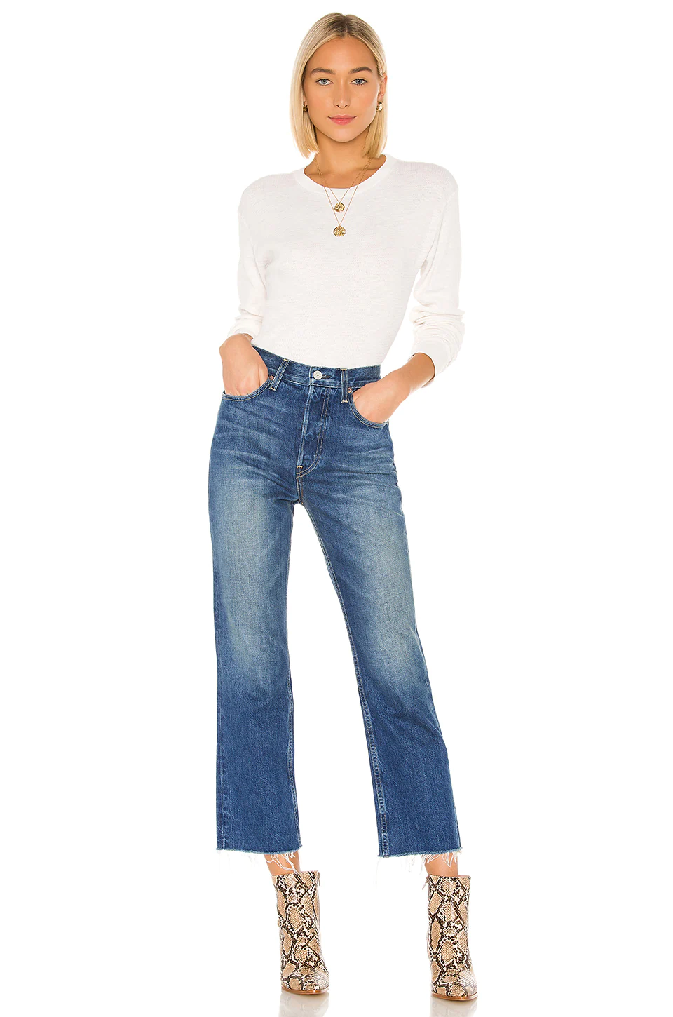 2.-Cotton-Shirt-and-Mom-Jeans.webp