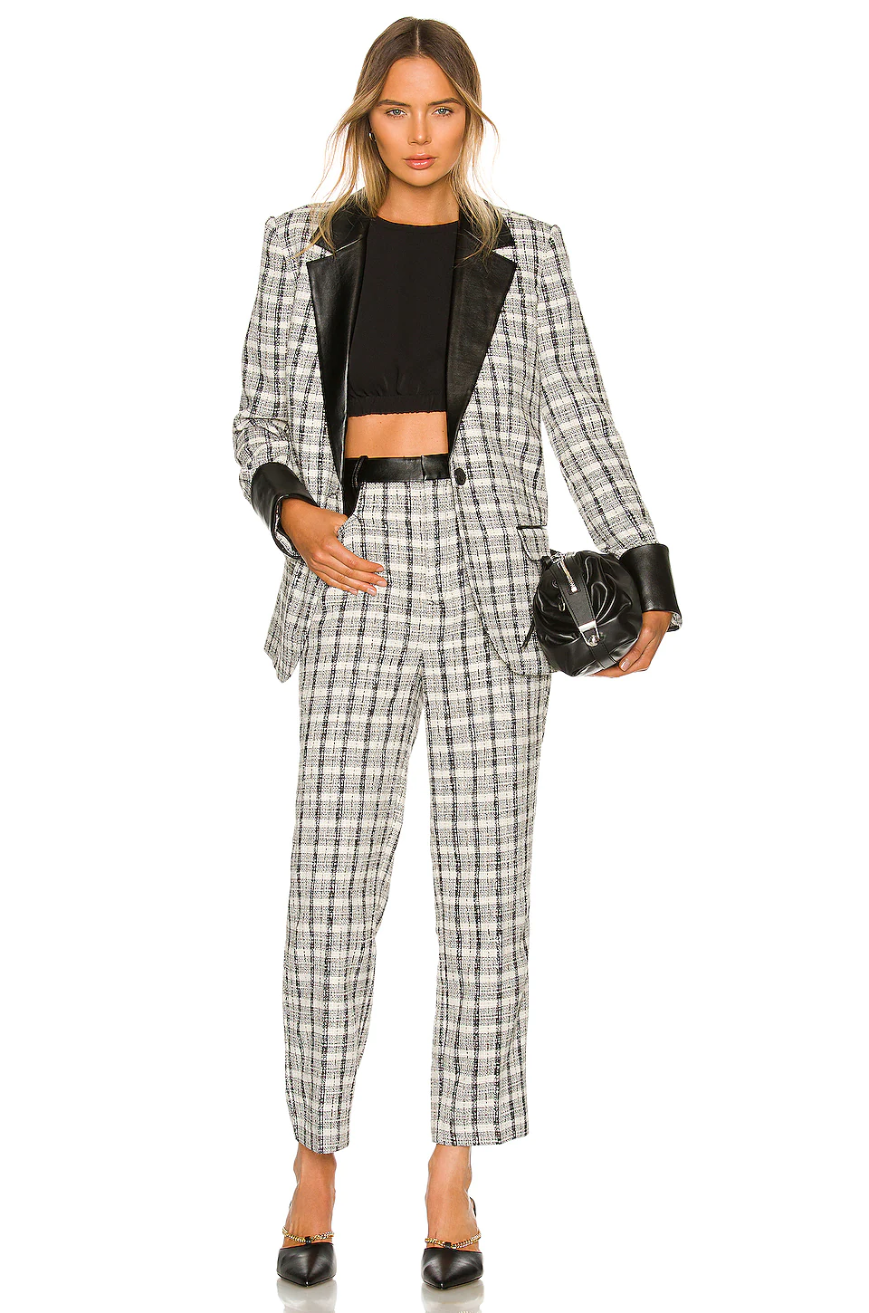 2.-plaid-blazer.webp